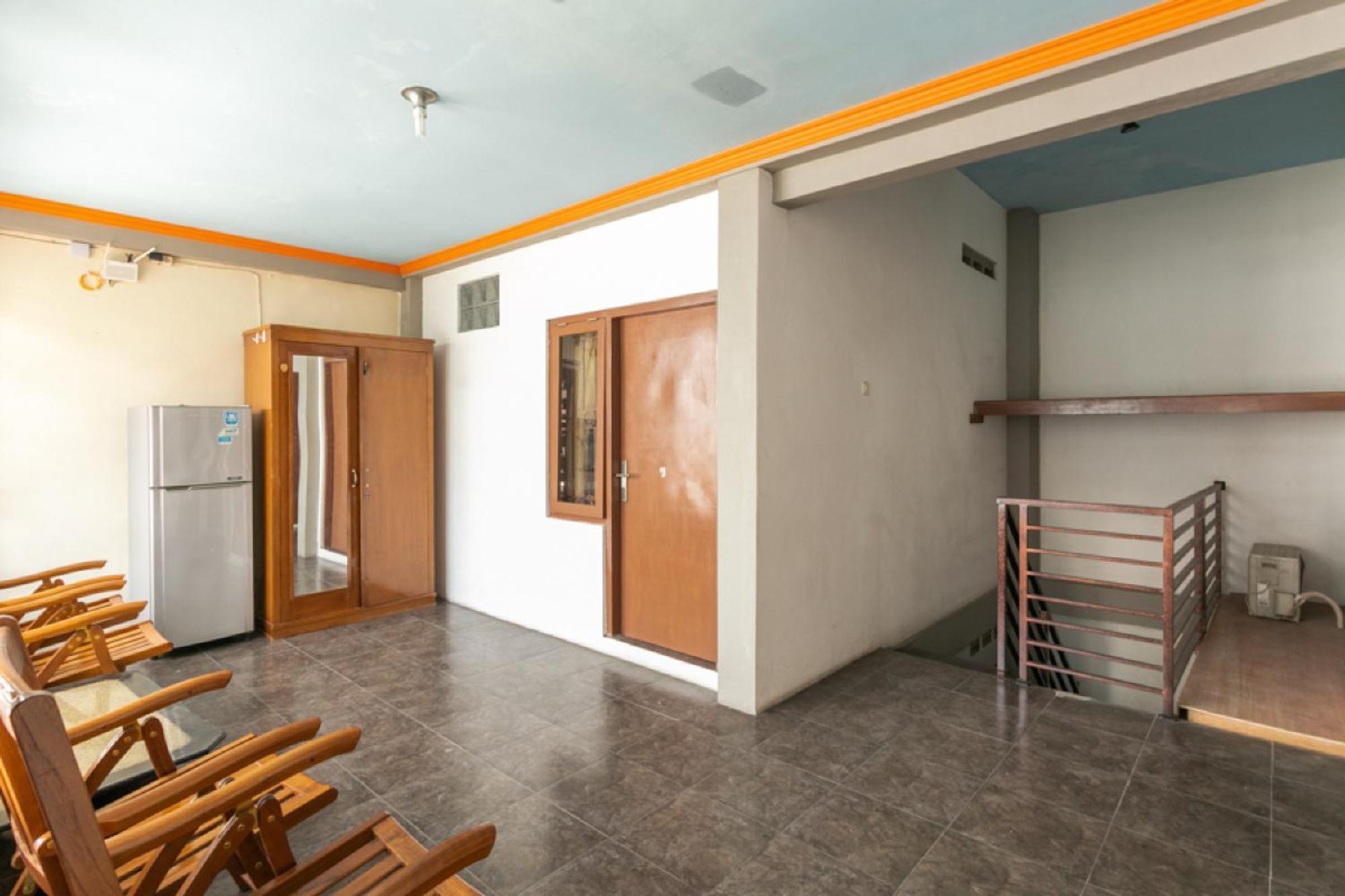 Reddoorz Syariah Near Stadion Manahan Solo 2 Buitenkant foto